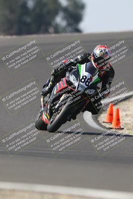 media/Nov-01-2025-TrackDaz (Sat) [[2b4d5192bc]]/A Group/12pm (Turn 2 (Outside)/